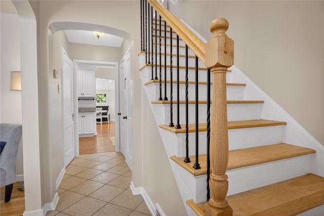 2406 Morrow Pl, Bethel Park, PA 15102