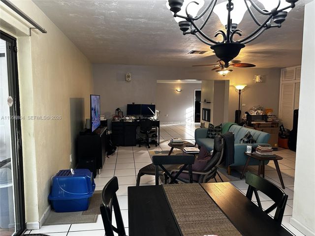 3860 SW 121st Ave, Miami, FL 33175