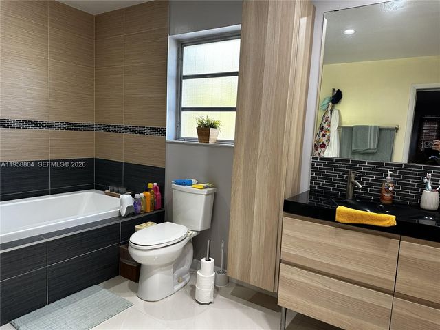 3860 SW 121st Ave, Miami, FL 33175