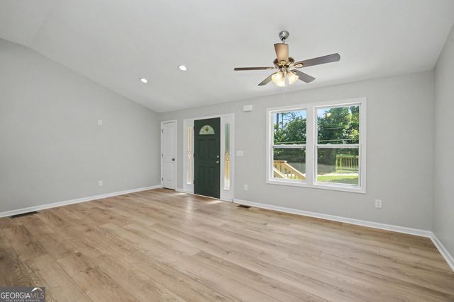 126 Lucinda Lane, Fayetteville, GA 30214