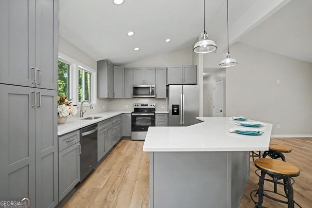 126 Lucinda Lane, Fayetteville, GA 30214