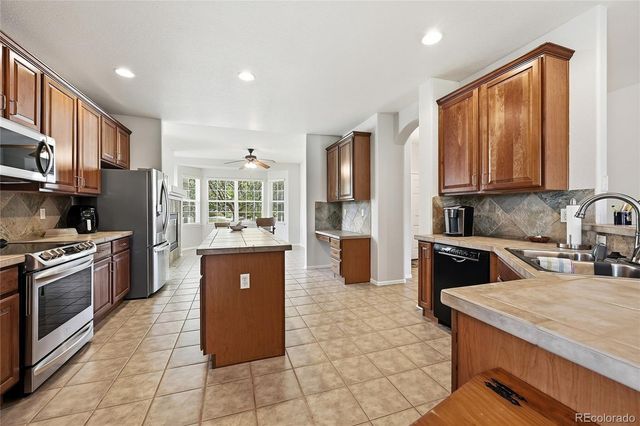 21993 E Heritage Parkway, Aurora, CO 80016