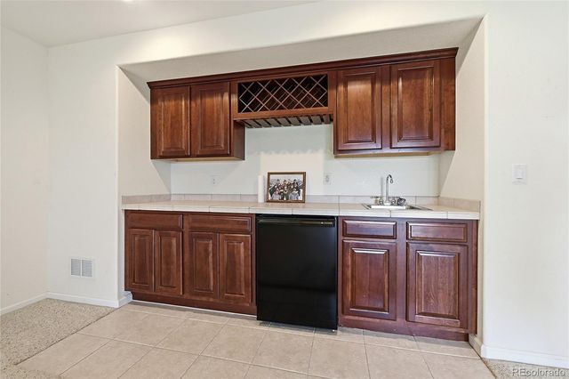 21993 E Heritage Parkway, Aurora, CO 80016