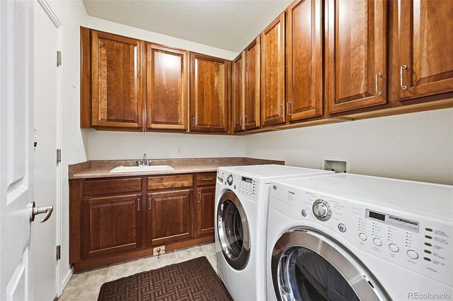 21993 E Heritage Parkway, Aurora, CO 80016