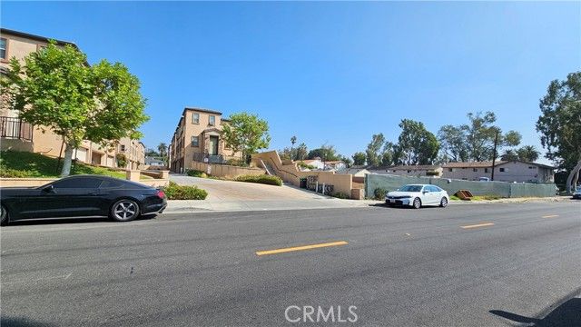 320 -330 Monte Vista, La Habra, CA 90631