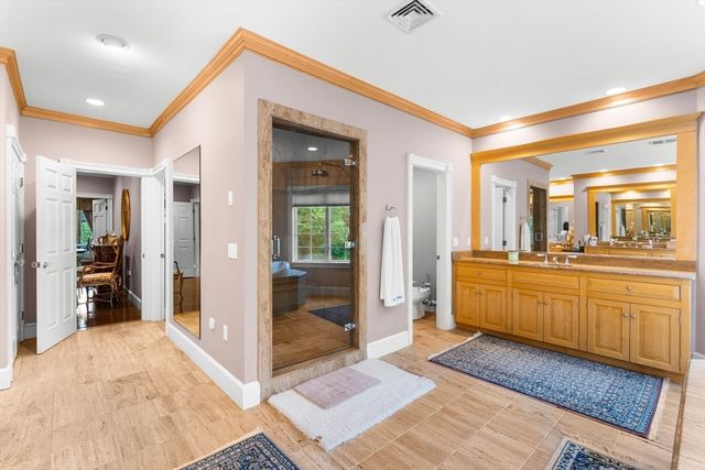 6 Steel Rd, Hopedale, MA 01747