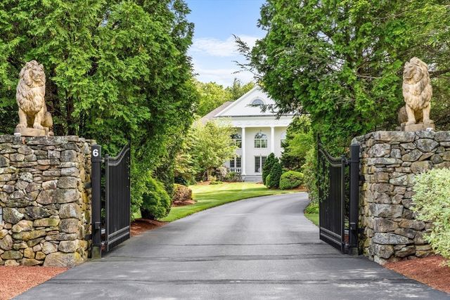6 Steel Rd, Hopedale, MA 01747