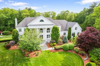 6 Steel Rd, Hopedale, MA 01747