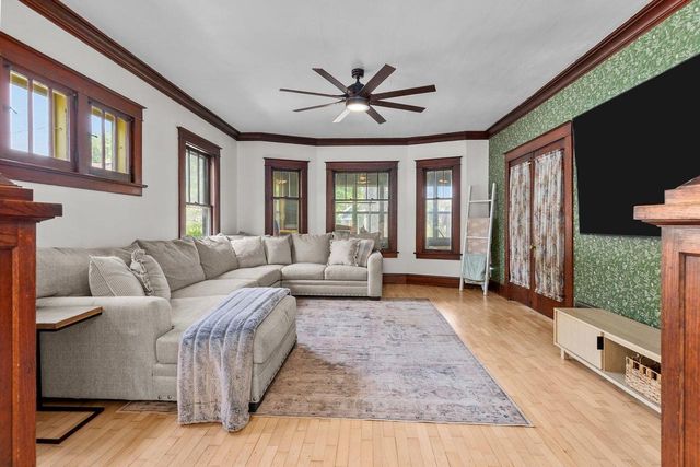 833 W HARRIS STREET, Appleton, WI 54914