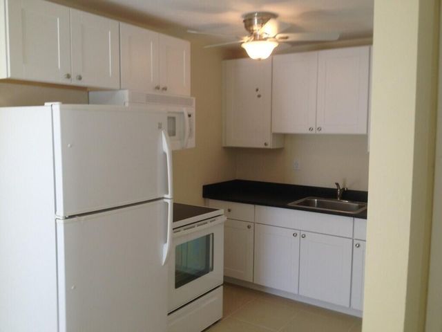 203 SE 4th Avenue, Boynton Beach, FL 33435