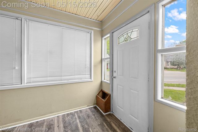 686 N Perry Street, Pontiac, MI 48342