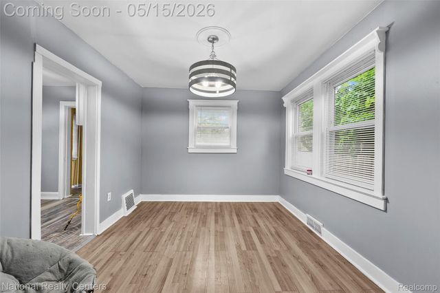 686 N Perry Street, Pontiac, MI 48342