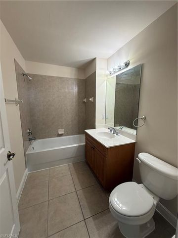 3969 Pomodoro CIR 302, Cape Coral, FL 33909