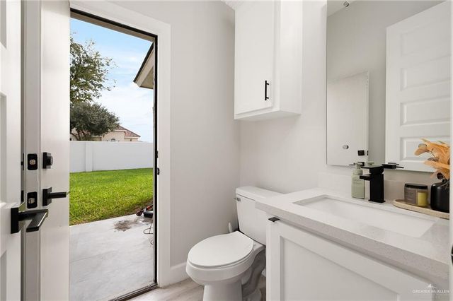 1007 Berkely Street, Mission, TX 78572