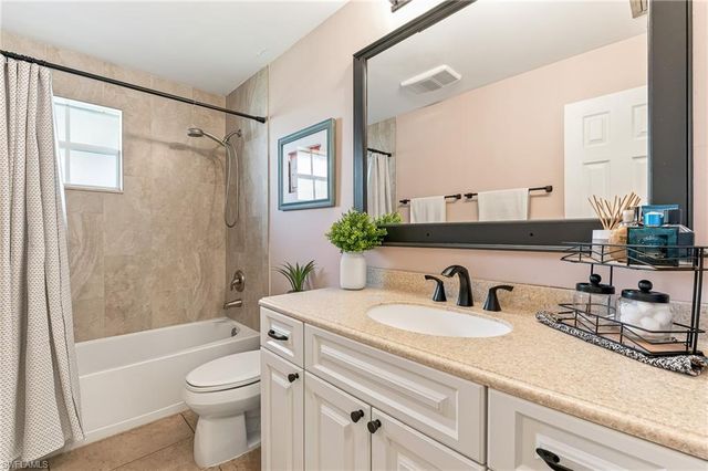 1669 Grove AVE, Fort Myers, FL 33901