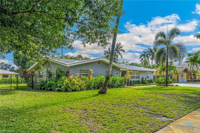 1669 Grove AVE, Fort Myers, FL 33901
