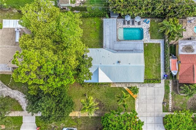 1669 Grove AVE, Fort Myers, FL 33901