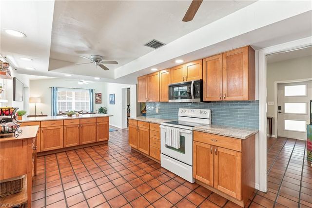 1669 Grove AVE, Fort Myers, FL 33901