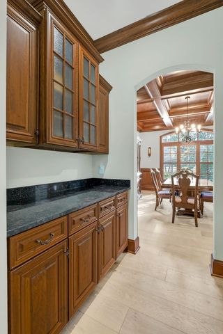 5915 Hillsboro Pike, Nashville, TN 37215