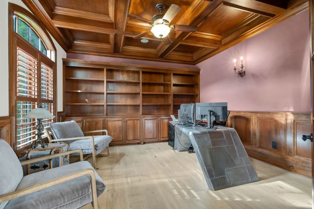 5915 Hillsboro Pike, Nashville, TN 37215