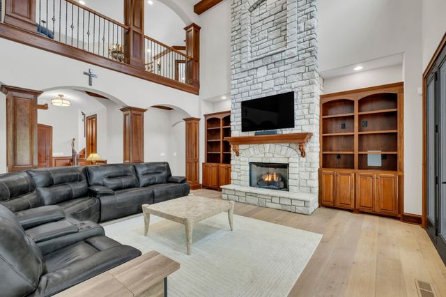 5915 Hillsboro Pike, Nashville, TN 37215