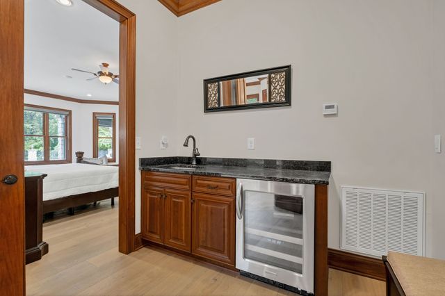 5915 Hillsboro Pike, Nashville, TN 37215