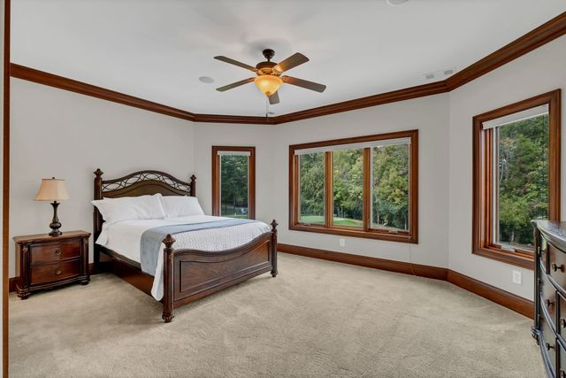 5915 Hillsboro Pike, Nashville, TN 37215