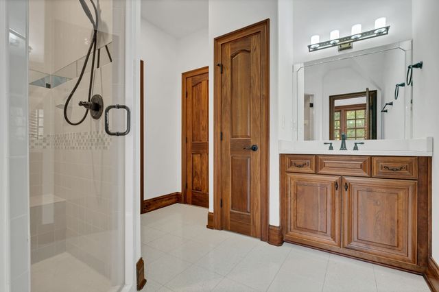 5915 Hillsboro Pike, Nashville, TN 37215