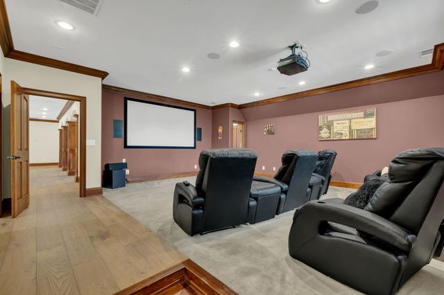 5915 Hillsboro Pike, Nashville, TN 37215