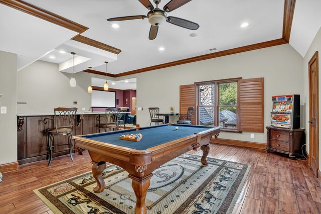 5915 Hillsboro Pike, Nashville, TN 37215