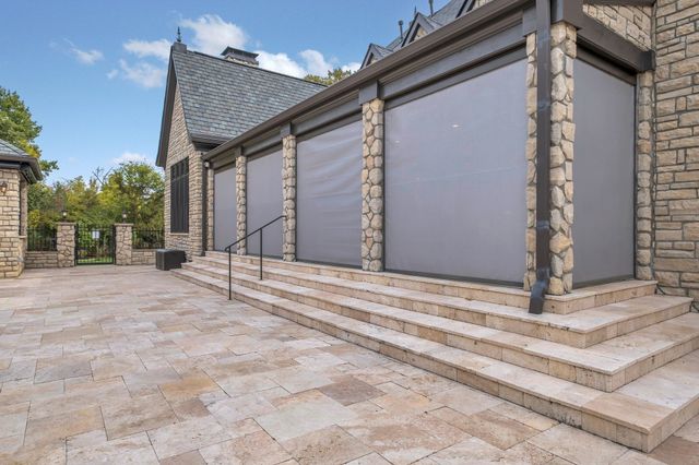 5915 Hillsboro Pike, Nashville, TN 37215