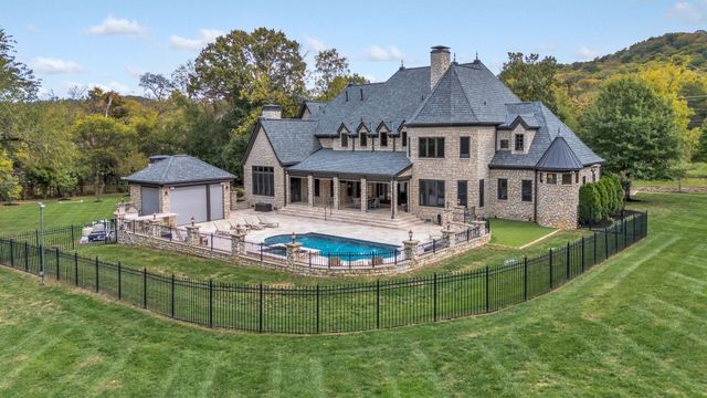 5915 Hillsboro Pike, Nashville, TN 37215