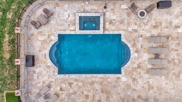 5915 Hillsboro Pike, Nashville, TN 37215