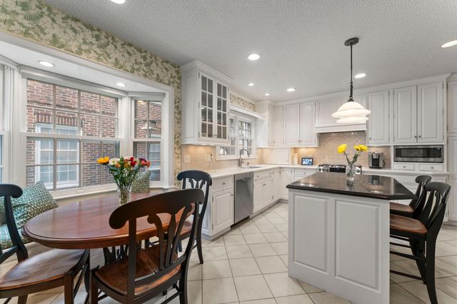 3725 Glenhurst Avenue, Saint Louis Park, MN 55416