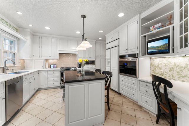 3725 Glenhurst Avenue, Saint Louis Park, MN 55416
