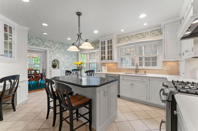 3725 Glenhurst Avenue, Saint Louis Park, MN 55416