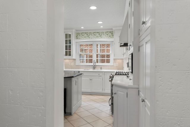 3725 Glenhurst Avenue, Saint Louis Park, MN 55416