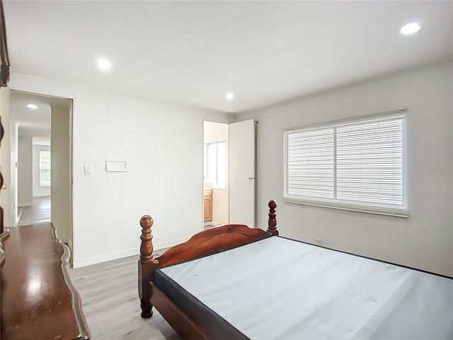 131 JASON DR, Valrico, FL 33594