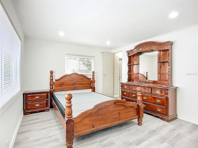 131 JASON DR, Valrico, FL 33594