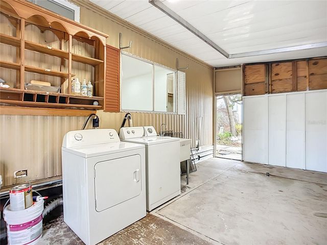 131 JASON DR, Valrico, FL 33594