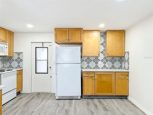 131 JASON DR, Valrico, FL 33594