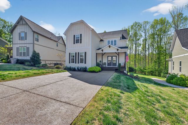 521 Evans Dr, Tullahoma, TN 37388