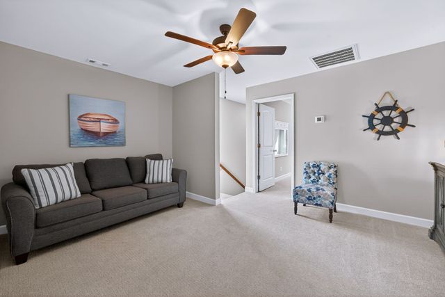 521 Evans Dr, Tullahoma, TN 37388