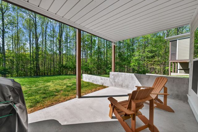 521 Evans Dr, Tullahoma, TN 37388