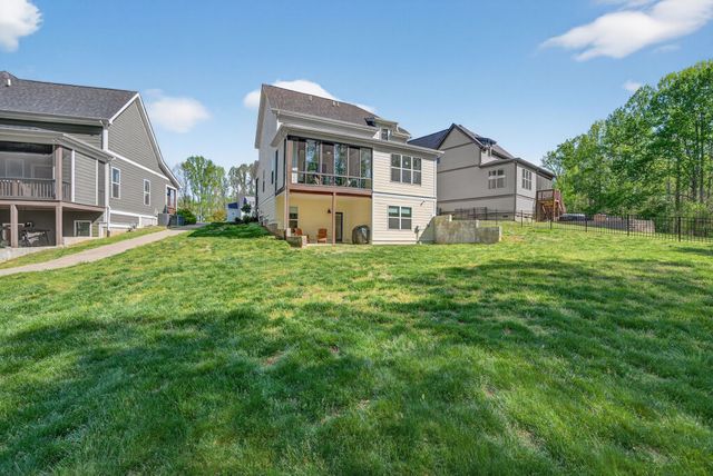 521 Evans Dr, Tullahoma, TN 37388