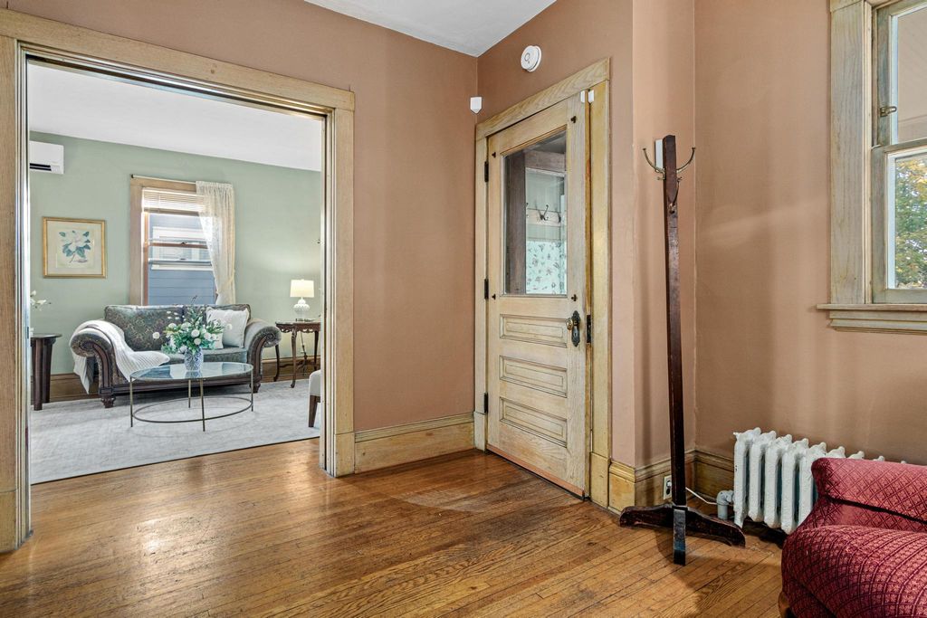 1603 Laurel Avenue, Saint Paul, MN 55104 — photo 2