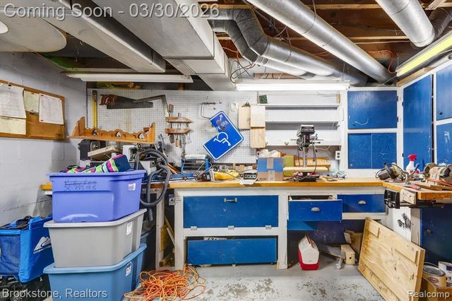 723 Parchmount Avenue, Kalamazoo, MI 49004