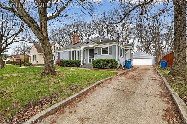 723 Parchmount Avenue, Kalamazoo, MI 49004