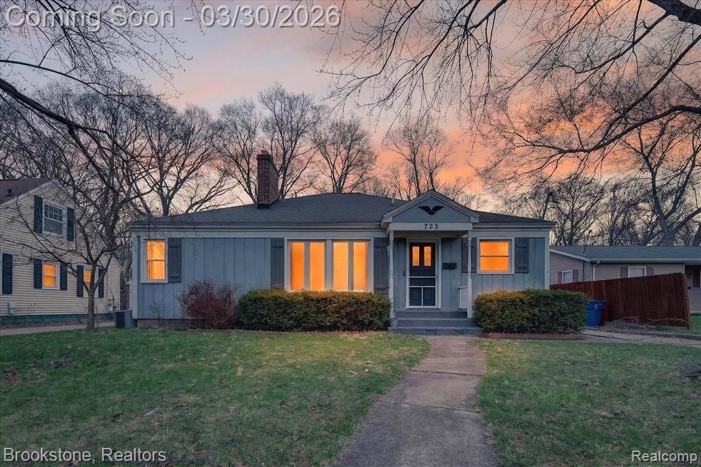 723 Parchmount Avenue, Kalamazoo, MI 49004