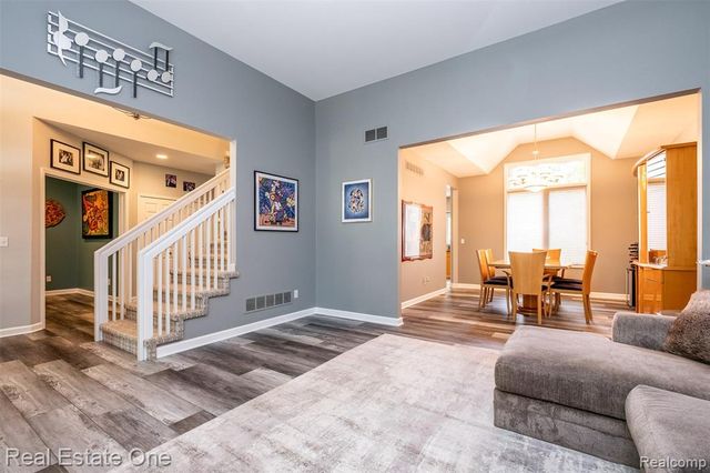 4488 Philip, Commerce Twp, MI 48382